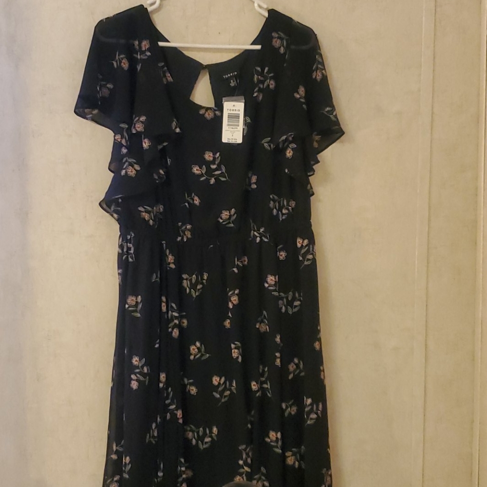 Torrid size 2 (18-20) floral skater dress
